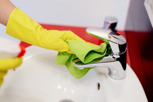 Carpet cleaning quote details for a small W1G flat